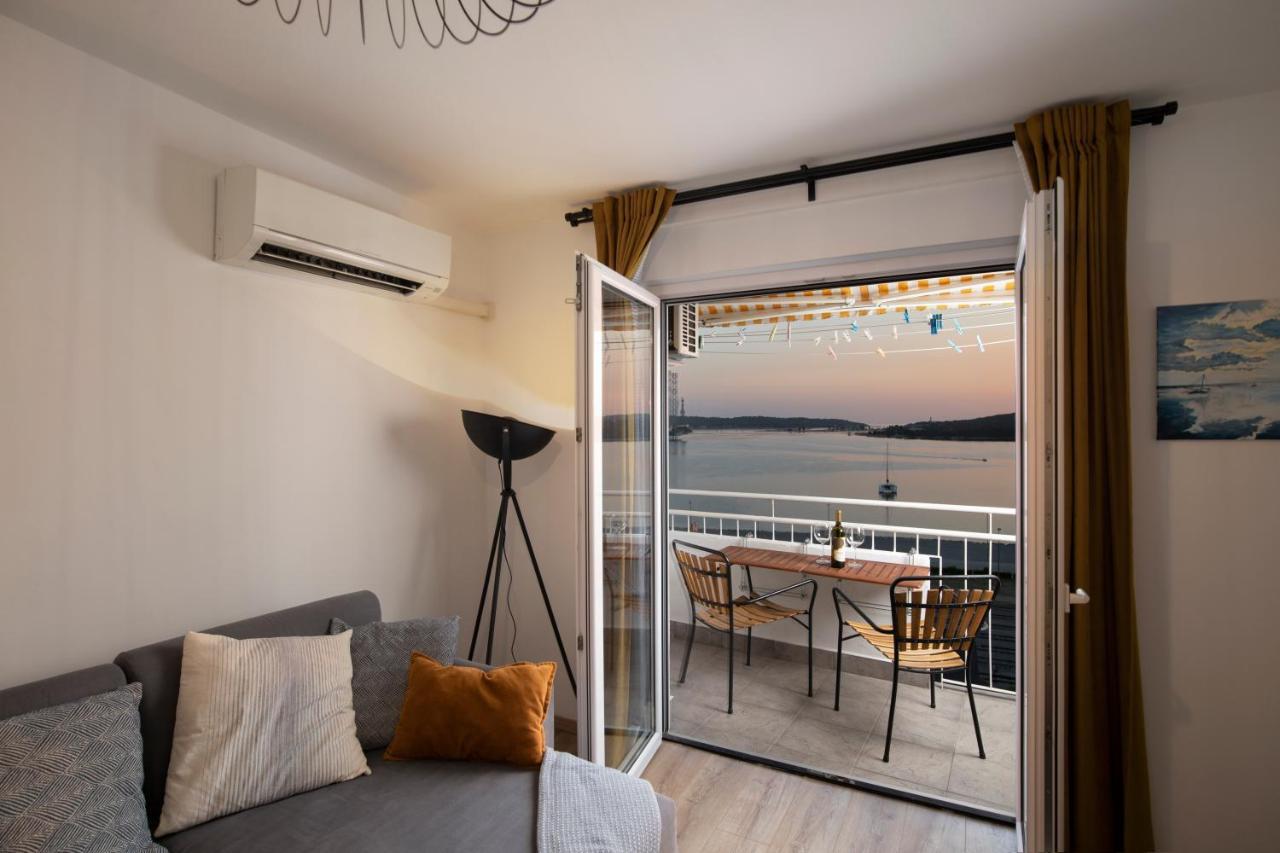 Top Floor Sunset Apartment Pula Exterior photo